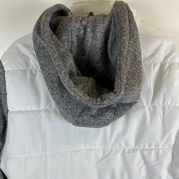 Aeropostale Hooded Puffer Jacket Unisex, Size Large - Picture 8 of 10